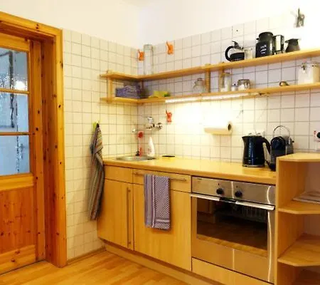 Gaestehaus 1a 林德拉